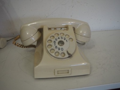Telefon z bakelitu Ericsson 62 rok