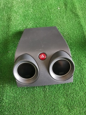 Решётки обдув средняя рамка mitsubishi colt vi mr951746 фото №1