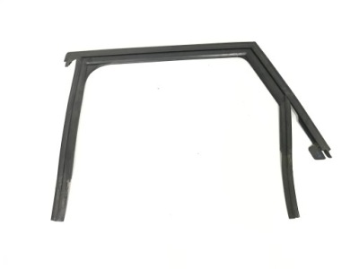 Молдинг двері прокладка ліва задня audi a4 8k9839439e фото №1