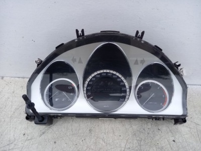 Лічильник mercedes a204 w204 a2044400211 фото №1