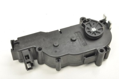 Tesla model s привод центрального замка крышки 6nw009424 фото №1