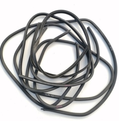 Vw jetta v ущільнювачі кузов двері kpl sedan фото №1