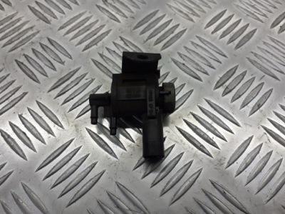 Клапан вакуумa skoda octavia i 1j0906283c фото №1