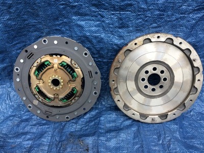 Toyota camry viii 2,5 xv70 гібрид зчеплення фото №1