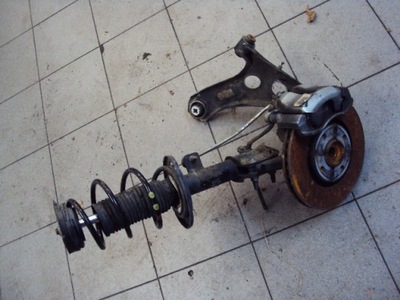 Mcperson поворотний кулак права peugeot 208 ii фото №1