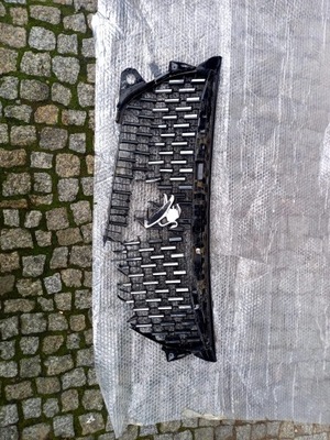 Peugeot 2008 ii решітка радіатора емблема фото №1