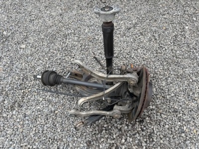 Поворотный кулак задний  правая левая комплектная mercedes cls w218 фото №1