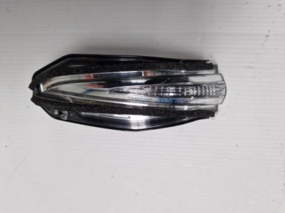 Rav4 iv venza 4runner - поворотник дзеркало лівий фото №1