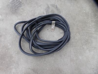 Гумовий елемент прокладка peugeot 3008 2 фото №1