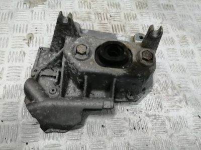 Кронштейн подушка кронштейн коробки renault clio iii modus фото №1