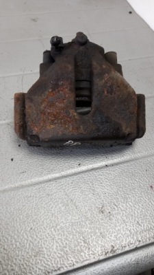 Суппорт правый перед opel vectra b 99r sedan фото №1