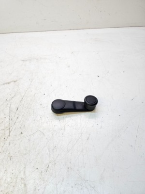 Ручка ручка стеклоподъемника стекло задняя audi a4 b6 b7 8z0837581b фото №1