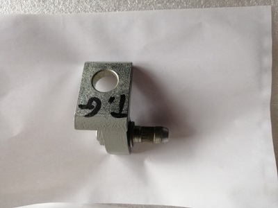 Skoda octavia iv петля дверь левый задняя góra фото №1