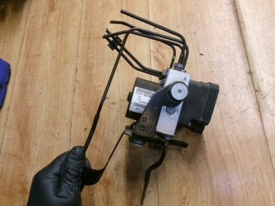 Ford fiesta mk7 насос abs 1.25 16v фото №1