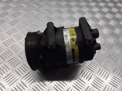 Компресор кондиціонера scenic ii 1.9 dci 820030919 фото №1