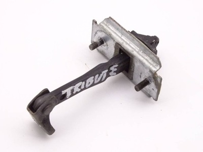 Mazda tribute 00-07 обмежувач двері правий перед фото №1