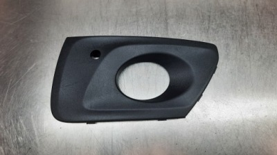 Решітка бампера права 31353575 volvo xc70 фото №1