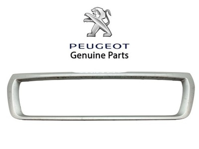 Peugeot boxer iii lift 2014- рамка молдинг решітка решітка перед 18072049 фото №1