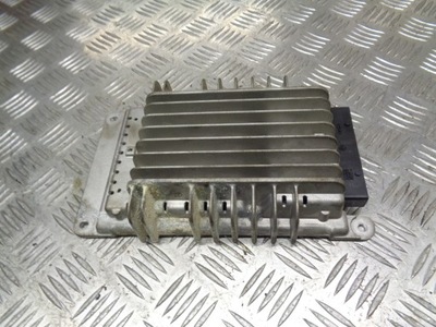 Усилитель аудио audi a3 8p 8p0035223a фото №1