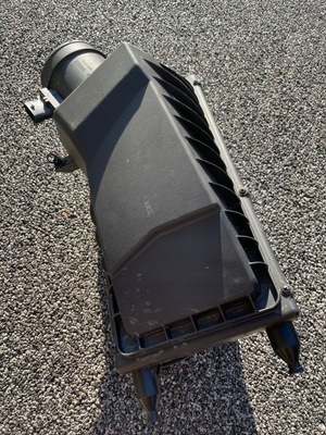 Корпус фільтра повітря range rover sport 20r. фото №1