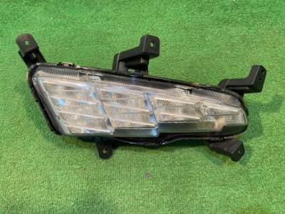 Hyundai i30 3 рестайлинг  20- led противотуманная фара drl правая  92208-g4600 фото №1