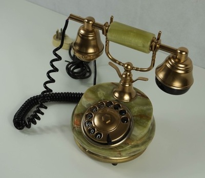 Piękny stary telefon z Onyksu - Włochy