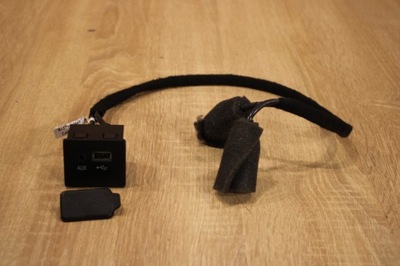 Роз'єм usb aux maserati ghibli 13- фото №1