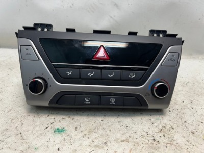 Hyundai elantra vi 16- панель кондиціонера обдув фото №1