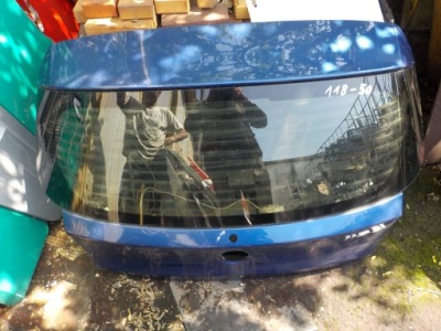 Bmw 118d крышка багажника багажника фото №1