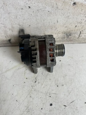 Генератор renault dacia nissan 1.5 blue-dci 231004719r фото №1