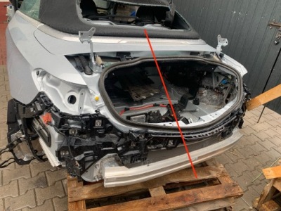 Mercedes cle a236 cabrio чверть задня права обшивка крила y1. фото №1