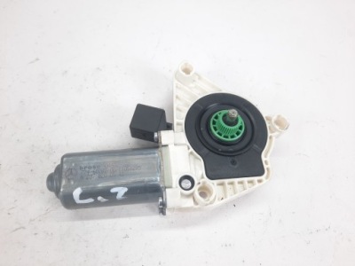 Моторчик скло mercedes-benz оригінальний номер a2078200542 фото №1