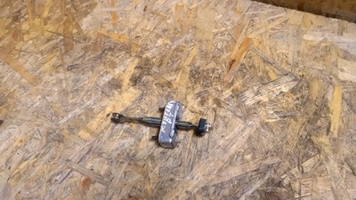 Monterey trooper 3,2 v6 98 r ограничитель дверь pt фото №1