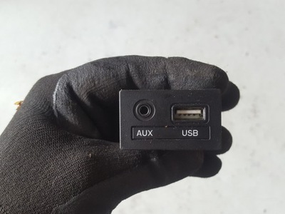 Hyundai i40 lift 15-18r роз'єм usb aux фото №1