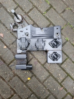 Кронштейн гніздо напівпричепа scania r 1506244 фото №1