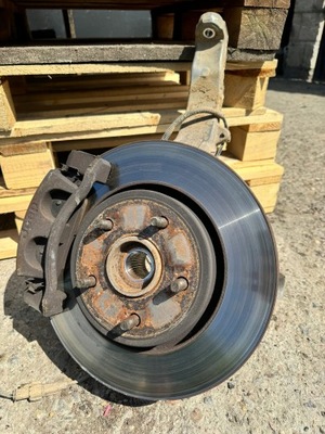 Jeep grand cherokee wk поворотный кулак правый перед фото №1