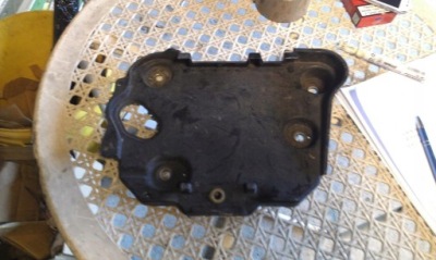 Vw polo 6n рестайлинг  99-01 - основание аккумулятор фото №1