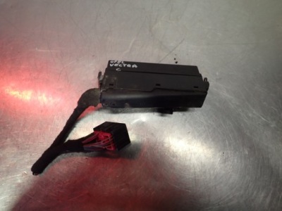 Коробка запобіжників opel frontera a 2.3 фото №1