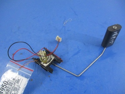 Opel meriva a 1.7cdti датчик уровня топлива фото №1