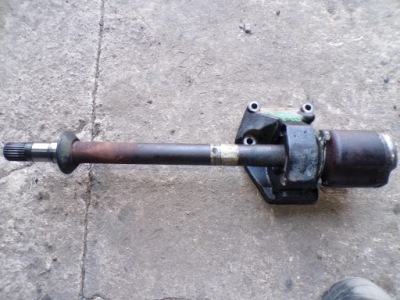 Кронштейн опора полуось 55207507 fiat linea 1.4 16v t-jet 2007-2015r. фото №1