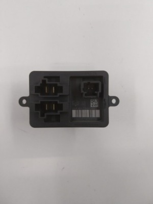 Резистор вентилятор mr017600-7200 renault captur 1 фото №1