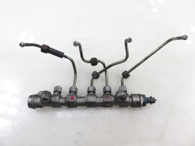 Молдинг впрыскная renault master ii 2.5 dci 0445214175 8200754773a g9u 650 фото №1