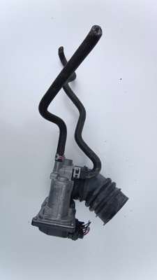 Auris ii гібрид дросельна заслінка 22030-0t110 фото №1