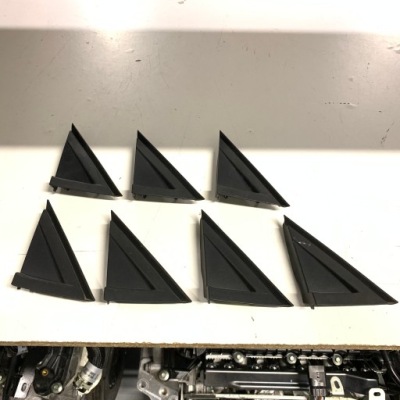 Renault clio v права молдинг крила trójkącik заглушка захист 638746778r фото №1