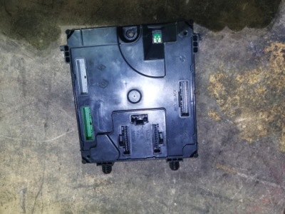 Коробка модуль bcm renault laguna iii 284b11401r фото №1