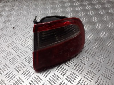 Лампа правий задня seat toledo ii 1m5945096b фото №1