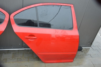 Octavia ii hb двері правий задня 8t8t фото №1