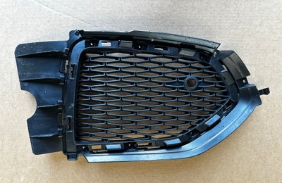 Jaguar f-pace x761 r-sport 2017-2021 правая решётка бампера фото №1