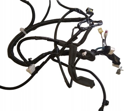 Джгут двері права перед mercedes x klasa x470 w470 фото №1