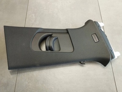 Audi a4 b9 8w защита стойка 8w0867244e фото №1